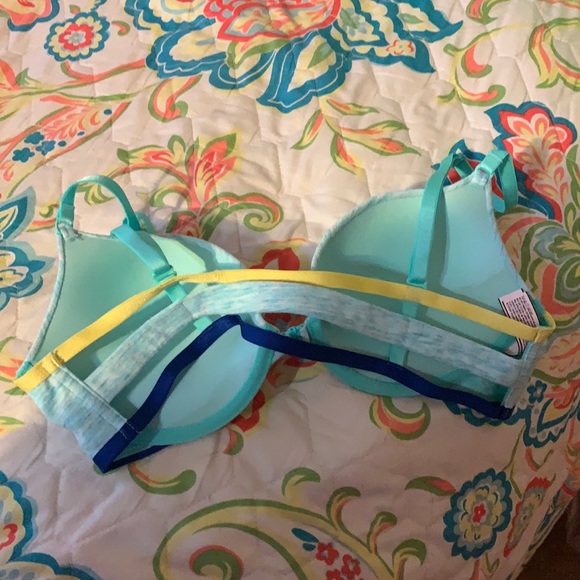 Bra - Picture 2 of 3